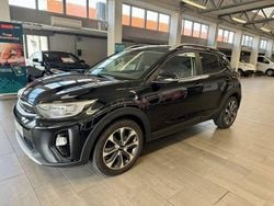 Svart Begagnad 2018 Kia Stonic Advance SUV | 144 900 kr (Marknadspris)