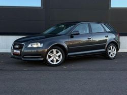 Grå Begagnad 2010 Audi A3 Sportback Attraction Halvkombi | 49 800 kr (Marknadspris)