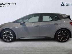 Ljusgrå (grå) Begagnad 2023 Cupra Born e-Boost Halvkombi | 279 900 kr (Marknadspris)
