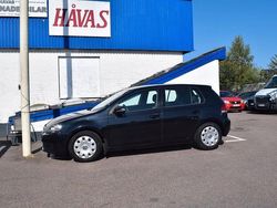 Svart Begagnad 2010 VW Golf VI Halvkombi | 49 500 kr (Marknadspris)