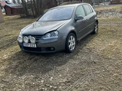 Grå Begagnad 2006 VW Golf V Comfortline Halvkombi | 8 000 kr (Superpris)