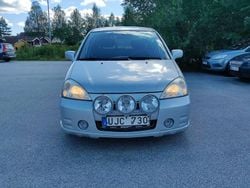 Silver Begagnad 2003 Suzuki Liana Halvkombi | 31 900 kr (Marknadspris)