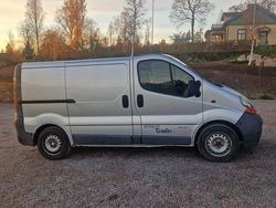 Grå Begagnad 2004 Renault Trafic Van | 30 000 kr (Marknadspris)