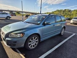 Blå Begagnad 2008 Volvo V50 Momentum Kombi | 19 000 kr (Marknadspris)