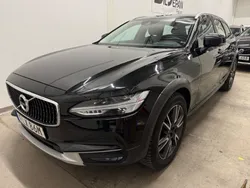 Svart Begagnad 2018 Volvo V90 CC Inscription Kombi | 179 500 kr (Superpris)