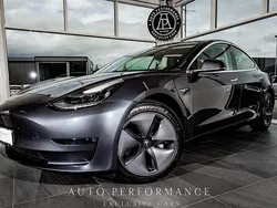 Grå Begagnad 2020 Tesla Model 3 Long Range AWD Sedan | 249 900 kr (Marknadspris)
