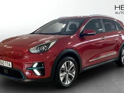 Röd (red) Begagnad 2022 Kia e-Niro 3 SUV | 269 900 kr (Marknadspris)
