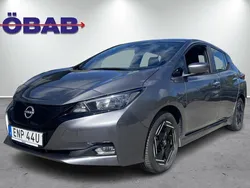 Grå (gråmetallic) Begagnad 2022 Nissan Leaf Acenta Halvkombi | 189 800 kr (Marknadspris)