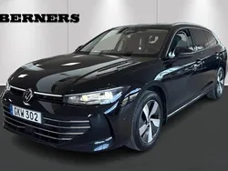 Svart Begagnad 2024 VW Passat Business Kombi | 364 900 kr (Dyr)