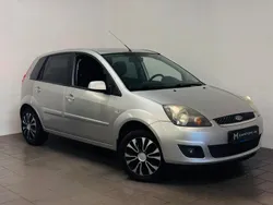 Grå Begagnad 2008 Ford Fiesta Halvkombi | 29 900 kr (Marknadspris)