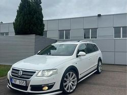Vit Begagnad 2010 VW Passat R-line Kombi | 38 900 kr (Marknadspris)