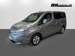 Grå Begagnad 2015 Nissan e-NV200 Van | 115 000 kr