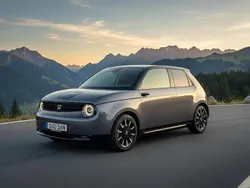Grå Begagnad 2021 Honda e Advance Halvkombi | 170 000 kr