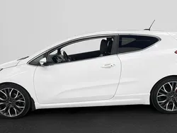 Vit Begagnad 2015 Kia ProCeed GT Halvkombi | 105 000 kr (Bra pris)