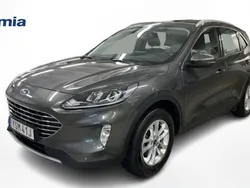 Grå Begagnad 2022 Ford Kuga Titanium SUV | 239 900 kr (Superpris)
