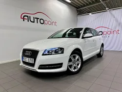 Vit Begagnad 2012 Audi A3 Sportback Attraction Halvkombi | 99 800 kr (Marknadspris)