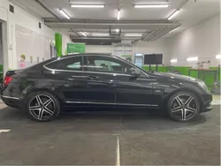 Svart Begagnad 2012 Mercedes C250 Sportkupé | 139 000 kr (Marknadspris)