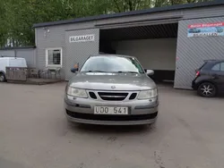 Ljusgrå Begagnad 2003 Saab 9-3 Linear Sedan | 29 900 kr (Bra pris)