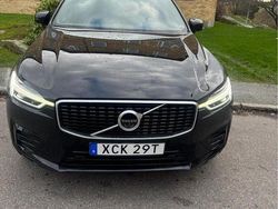 Svart Begagnad 2020 Volvo XC60 R-Design SUV | 399 000 kr (Dyr)