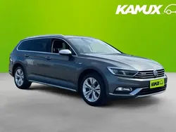 Silver/grå Begagnad 2017 VW Passat Kombi | 164 700 kr (Marknadspris)