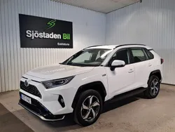 Vit Begagnad 2021 Toyota RAV4 Hybrid SUV | 404 900 kr (Marknadspris)