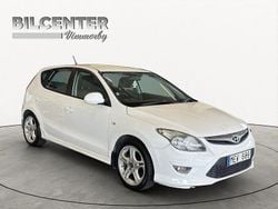 Vit Begagnad 2011 Hyundai i30 Sedan | 35 000 kr