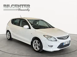 Vit Begagnad 2011 Hyundai i30 Sedan | 35 000 kr