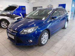 Blå (deep impact blue met) Begagnad 2014 Ford Focus Titanium Kombi | 94 400 kr (Dyr)