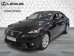 Svart Begagnad 2014 Lexus IS300h Sedan | 179 900 kr (Marknadspris)