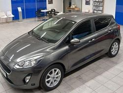 Grå Begagnad 2020 Ford Fiesta Trend Halvkombi | 139 400 kr (Marknadspris)