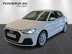 Cortinavit Begagnad 2025 Audi A1 Sportback Proline Halvkombi | 249 900 kr (Dyr)