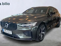Mörkgrå (grå) Begagnad 2022 Volvo V60 R-Design Kombi | 459 900 kr (Lite dyr)