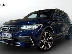Mörkblå Begagnad 2022 VW Tiguan Allspace R-line SUV | 459 900 kr (Dyr)