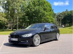 Svart Begagnad 2013 BMW 320 Sport Line Kombi | 115 000 kr (Marknadspris)