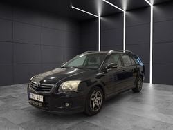 Svart Begagnad 2006 Toyota Avensis Kombi | 39 900 kr (Marknadspris)