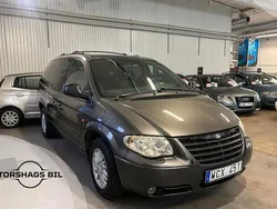 Mörkgrå (grå) Begagnad 2005 Chrysler Grand Voyager Minibuss | 34 900 kr (Marknadspris)