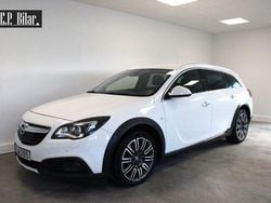Vit Begagnad 2016 Opel Insignia Country Tourer Kombi | 139 800 kr (Marknadspris)
