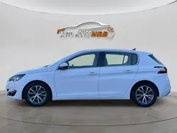 Vit Begagnad 2015 Peugeot 308 Allure Halvkombi | 99 500 kr (Marknadspris)