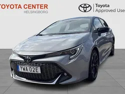 Grå Begagnad 2022 Toyota Corolla Hybrid Plus Halvkombi | 289 900 kr (Dyr)
