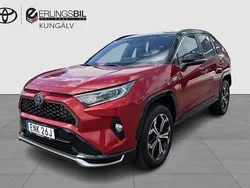 Röd Begagnad 2020 Toyota RAV4 Hybrid Premium SUV | 359 000 kr (Marknadspris)