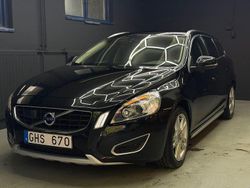 Svart Begagnad 2013 Volvo V60 Summum Kombi | 114 900 kr (Bra pris)