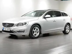 Silver Begagnad 2018 Volvo V60 Momentum Kombi | 189 400 kr (Superpris)