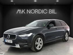 Grå Begagnad 2019 Volvo V90 CC Momentum Kombi | 273 700 kr (Bra pris)
