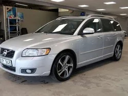Ljusgrå Begagnad 2012 Volvo V50 Momentum Kombi | 45 000 kr (Marknadspris)
