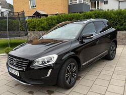 Svart Begagnad 2016 Volvo XC60 Summum SUV | 170 000 kr (Marknadspris)