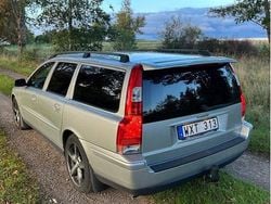 Grå Begagnad 2006 Volvo V70 Business Edition Kombi | 39 900 kr (Marknadspris)