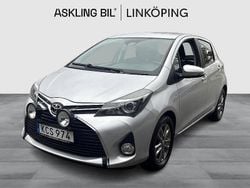 Silver Begagnad 2015 Toyota Yaris Halvkombi | 125 000 kr (Marknadspris)