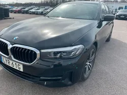 Svart Begagnad 2022 BMW 520 Kombi | 359 000 kr (Marknadspris)