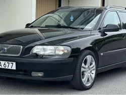 Svart Begagnad 2001 Volvo V70 Kombi | 26 500 kr (Marknadspris)