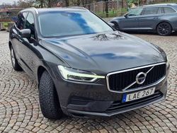 Grå Begagnad 2019 Volvo XC60 Momentum SUV | 269 000 kr (Marknadspris)